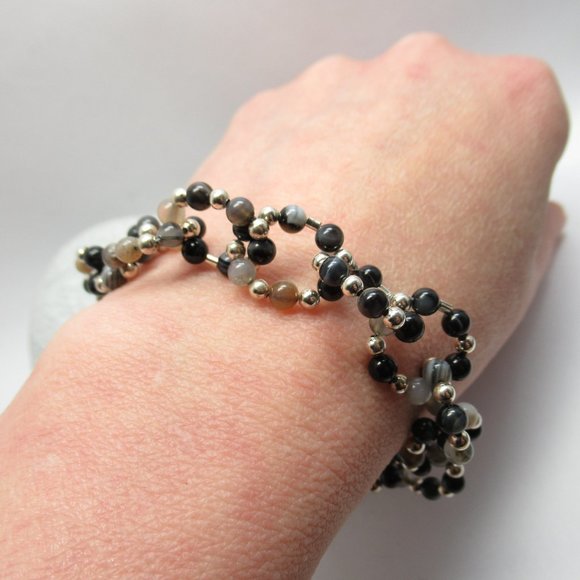 Black lace agate and silver link bracelet - Picture 9 of 10
